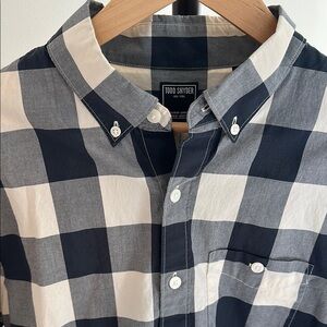 Todd Snyder Navy and White Plaid Casual Button Down Shirt